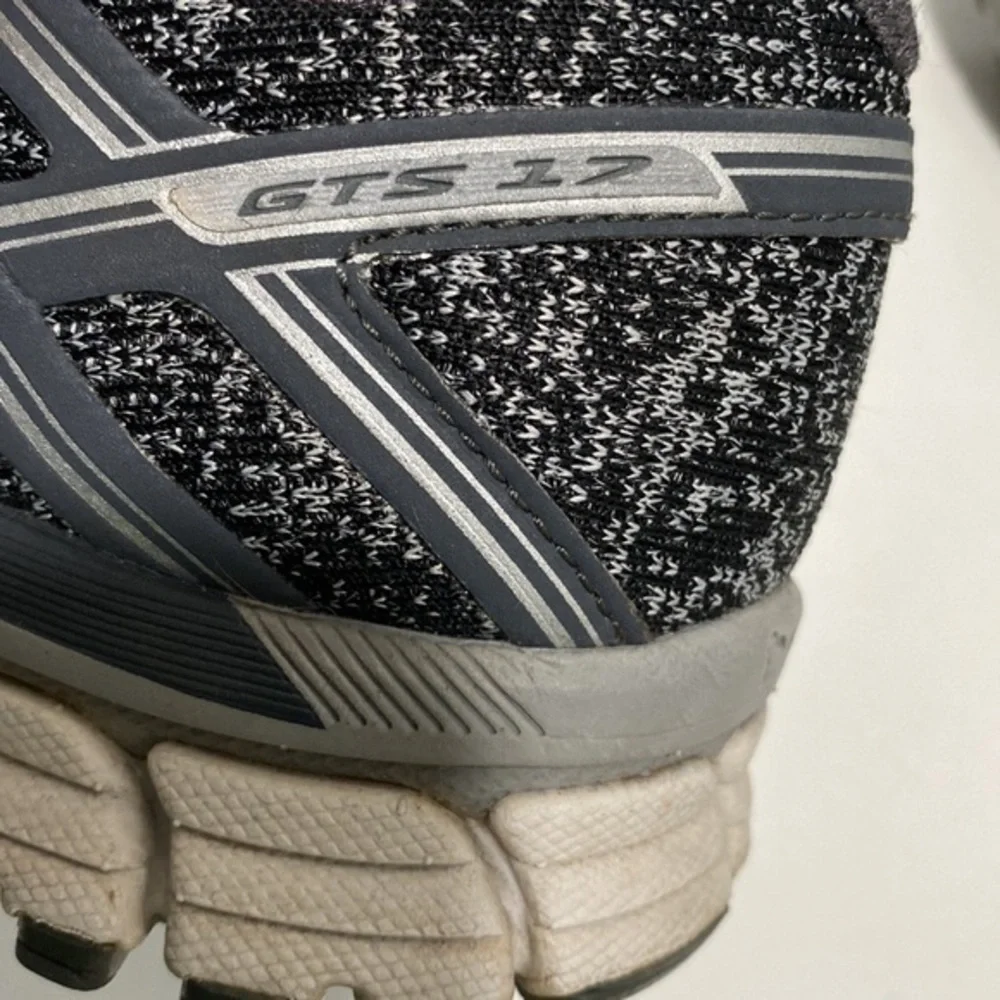 Brooks GTS 17‎ Running Shoe Grey Rose Womens 6.5